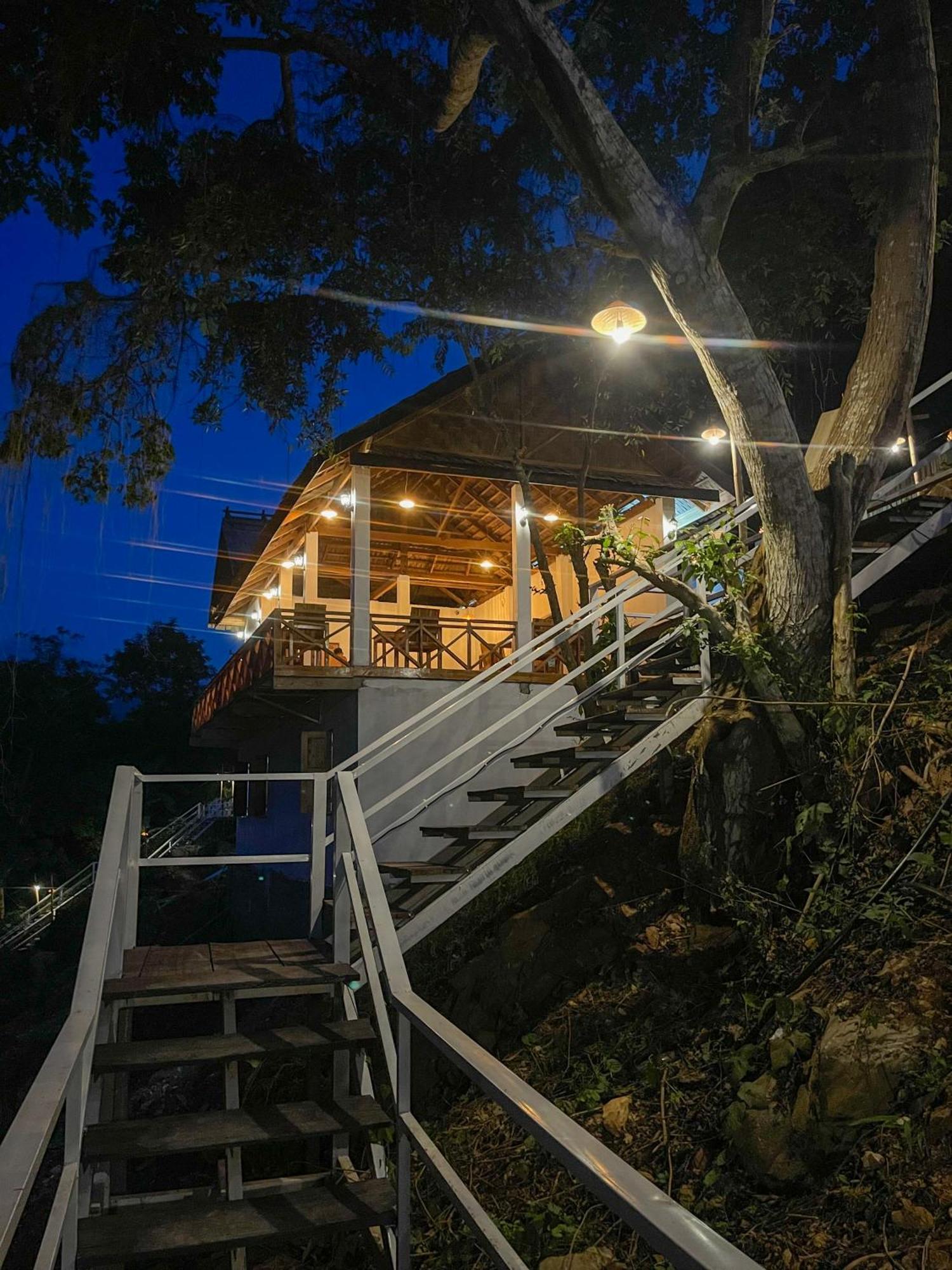 Готель Nongkhiaw The Float House Екстер'єр фото