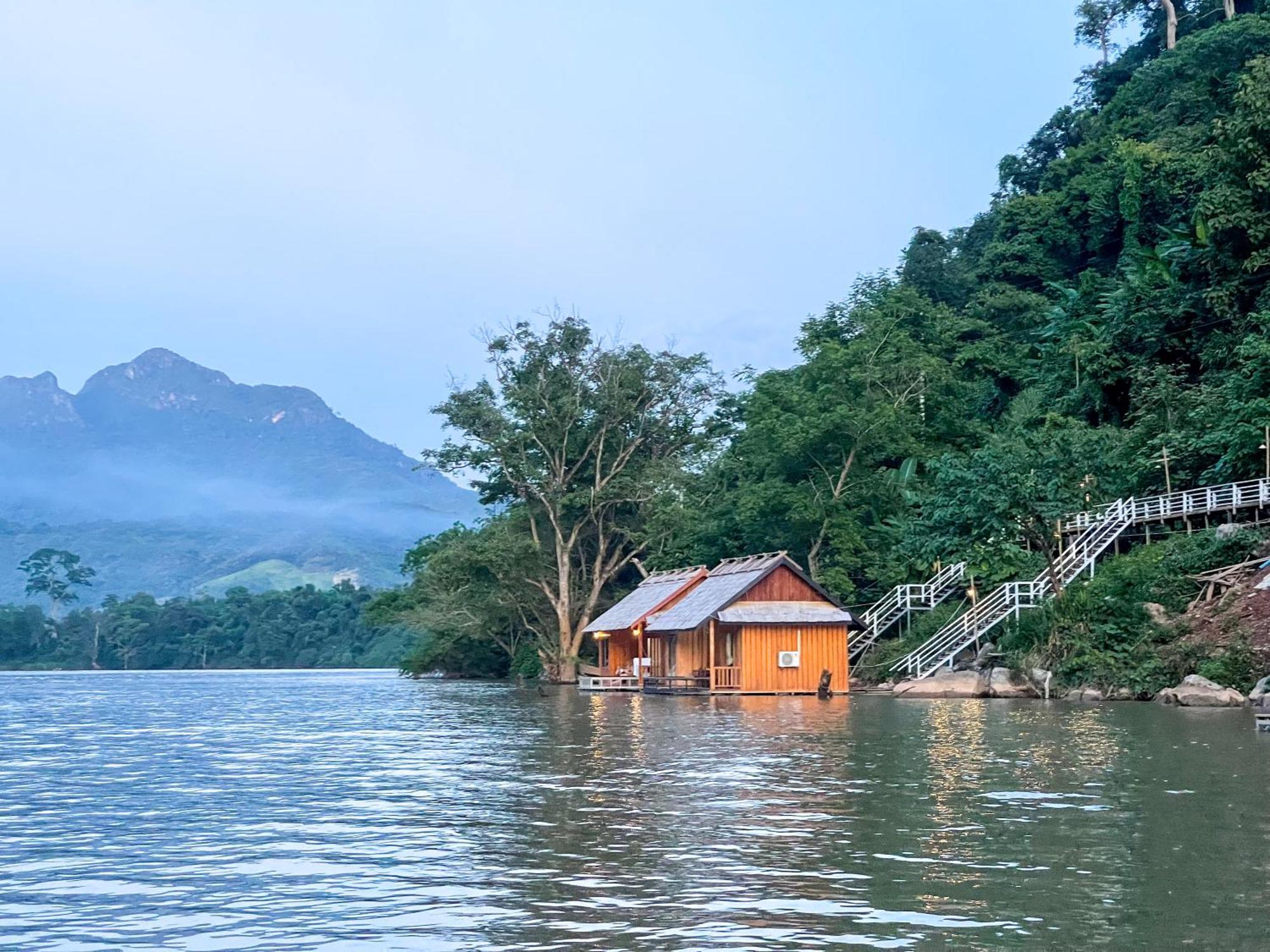 Готель Nongkhiaw The Float House Екстер'єр фото