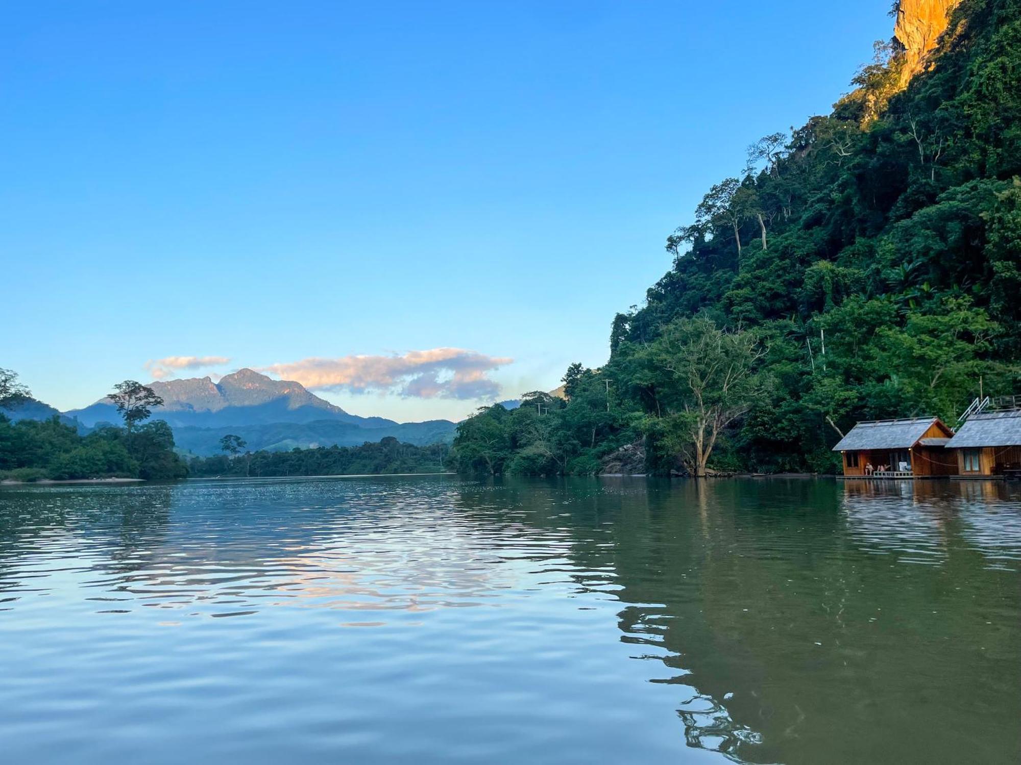 Готель Nongkhiaw The Float House Екстер'єр фото
