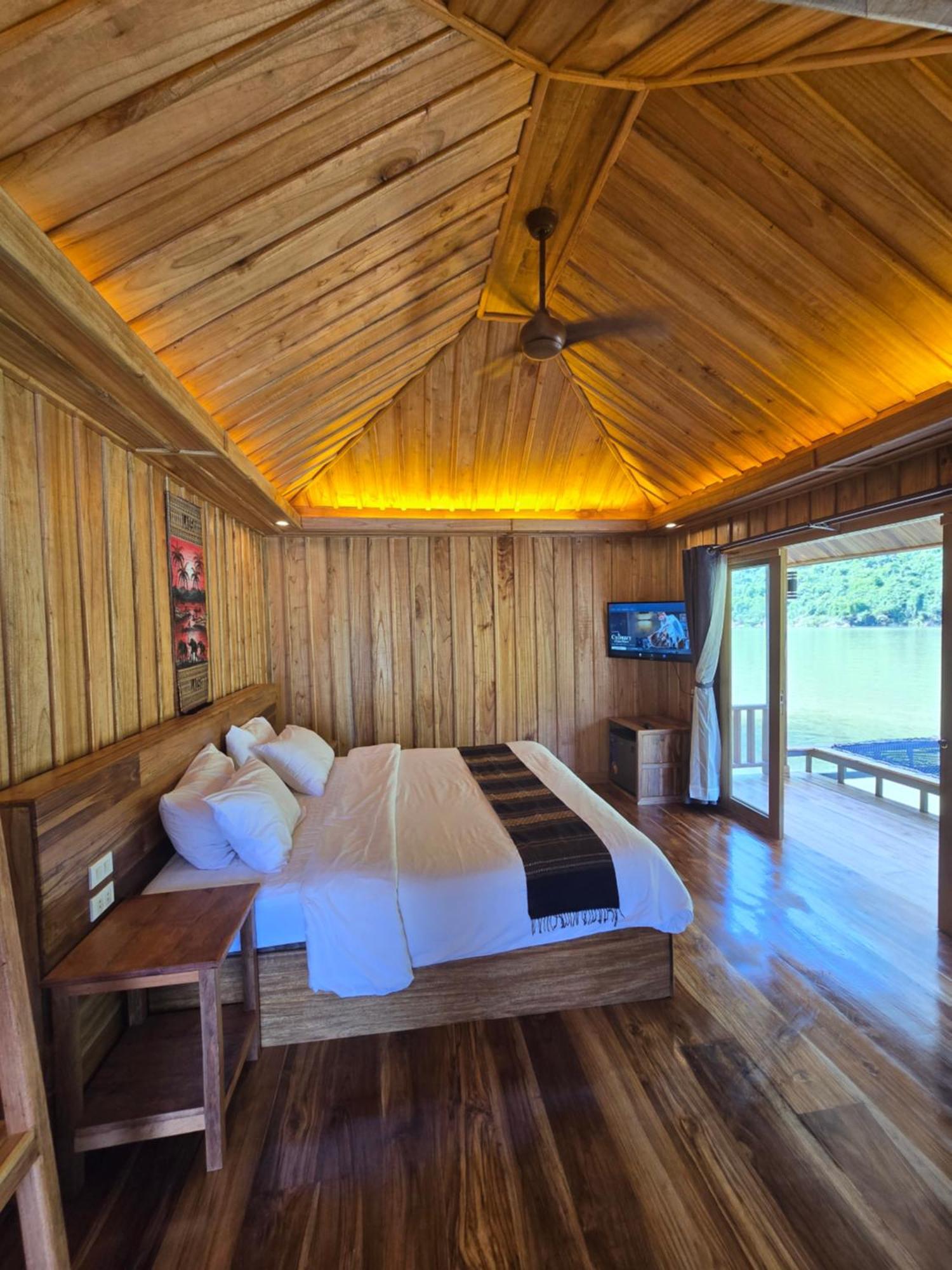 Готель Nongkhiaw The Float House Екстер'єр фото